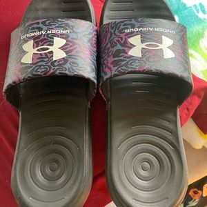 Under armor sandles